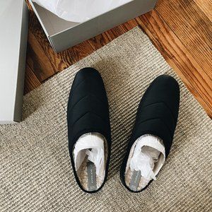 NWT Everlane Slippers